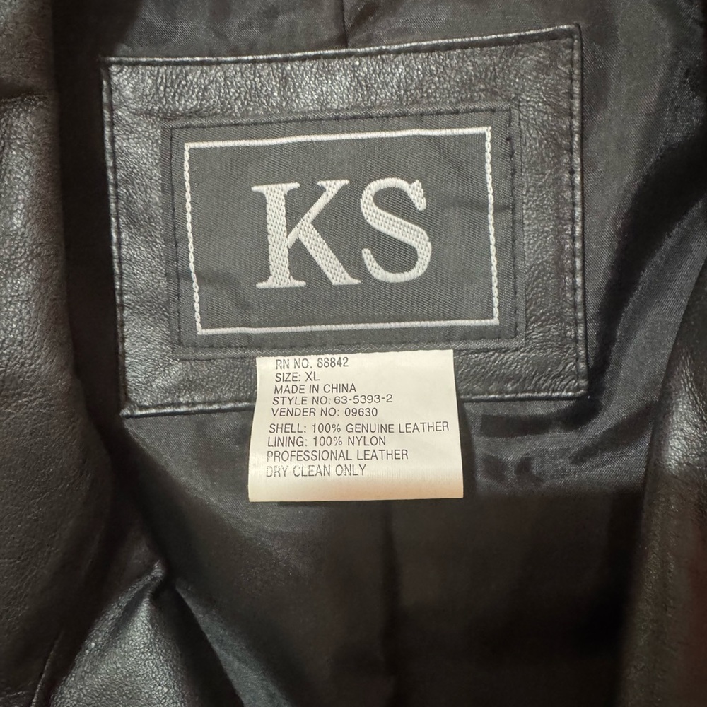 KS Men's Black Leather Jacket Size XL perfect condition - Picture 2 of 7